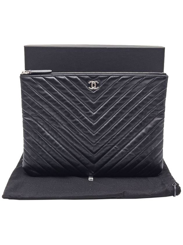 Chanel A81222 Black Leather Stud Chevron Clutch Pouch - CHANEL - BALAAN 2