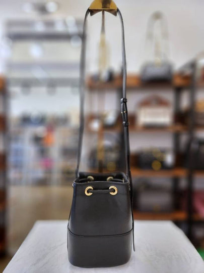 Women s Ferragamo City Bucket Bag Black Condition A - SALVATORE FERRAGAMO - BALAAN 2