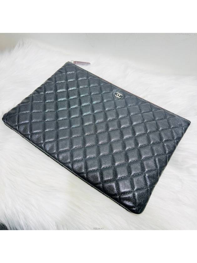 Classic Caviar Clutch Bag No 24 - CHANEL - BALAAN 5