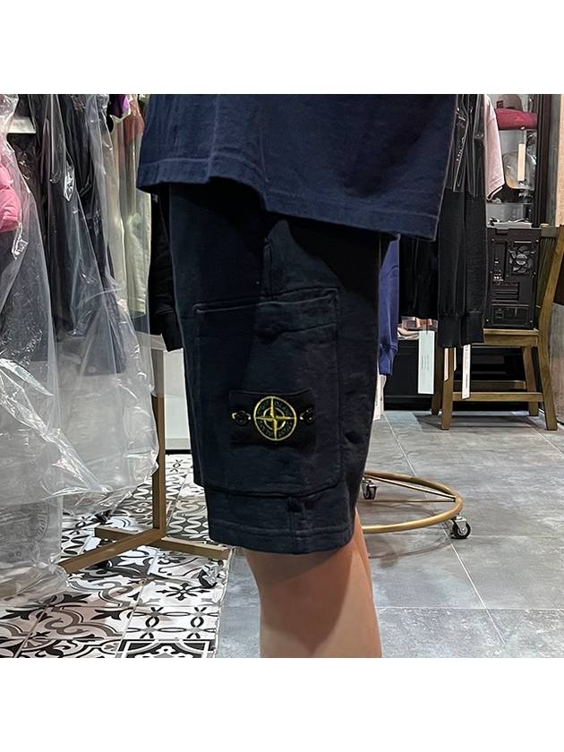 Men's OLD Treatment Logo Patch Cargo Bermuda Shorts Navy - STONE ISLAND - BALAAN 5