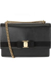 Vara Leather Shoulder Bag Black - SALVATORE FERRAGAMO - BALAAN 2