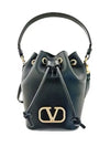 V Logo Signature Bucket Bag Black - VALENTINO - BALAAN 2