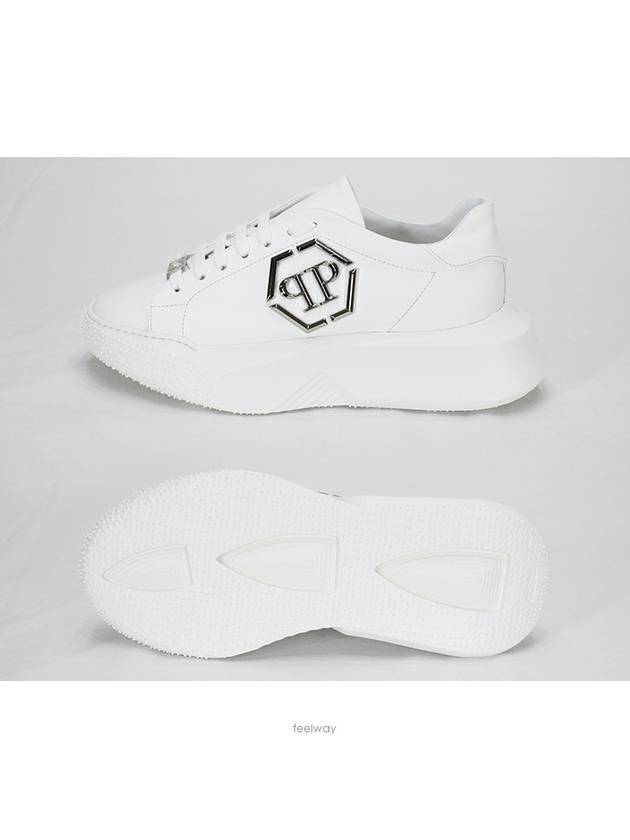 Metal Logo Statement Low-Top Sneakers White - PHILIPP PLEIN - BALAAN 6