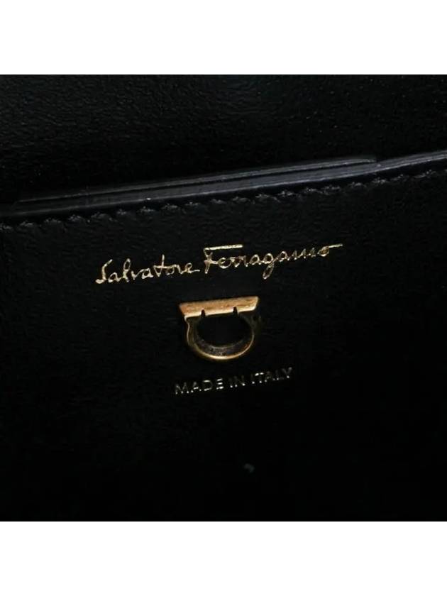 Trifolio Shoulder Bag Black - SALVATORE FERRAGAMO - BALAAN 10