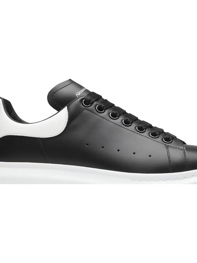 Oversized Leather Tab Low Top Sneakers Black - ALEXANDER MCQUEEN - BALAAN 3