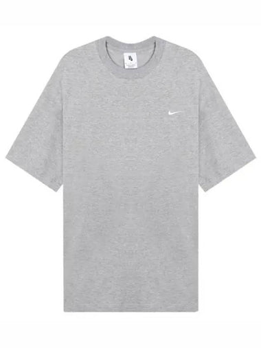 Men s Solo Swoosh Short Sleeve Knit Top - NIKE - BALAAN 1