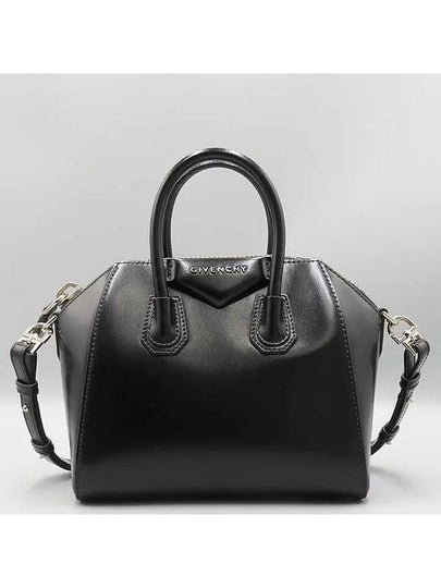 BB05114014 Black color leather glossy Antigona mini tote bag shoulder strap 2WAY - GIVENCHY - BALAAN 2