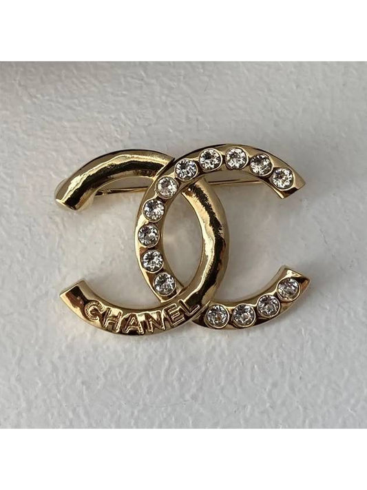 CC logo cubic line lettering brooch ABD106 gold plated - CHANEL - BALAAN 1