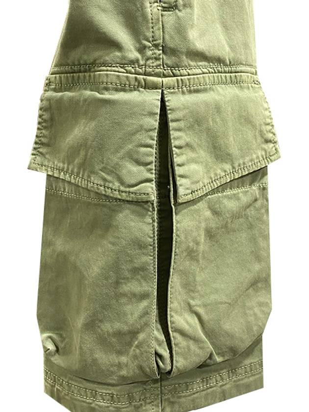 Logo Patch Pocket Banding Bermuda Shorts Sage Green - STONE ISLAND - BALAAN 5