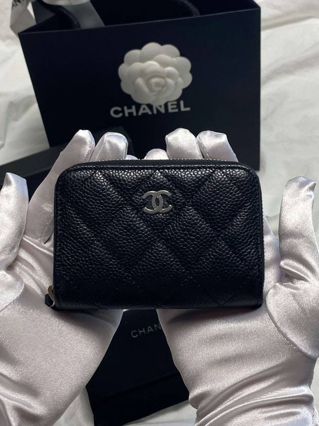 Classic Zipped Coin Purse Grained Calfskin Silver Black - CHANEL - BALAAN.