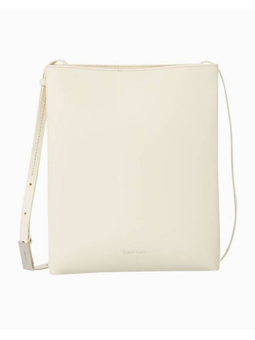 JEANS Women s Ivory Line Leather Crossbody Bag DH3772 YAC - CALVIN KLEIN - BALAAN 1