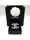 Brooch Metal Glass Pearls & Gold Pearly White - CHANEL - BALAAN 6