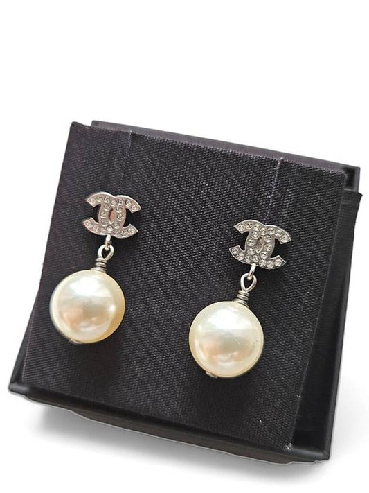 CC logo pearl drop cubic silver earrings - CHANEL - BALAAN 1