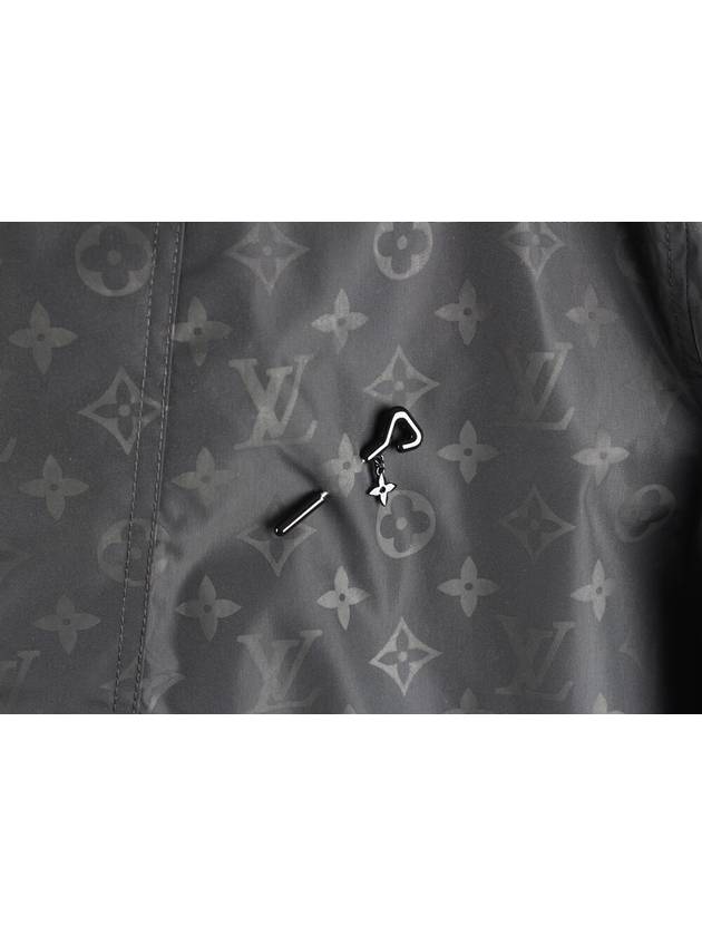 Mid length monogram windbreaker 52 100 105 - LOUIS VUITTON - BALAAN 8