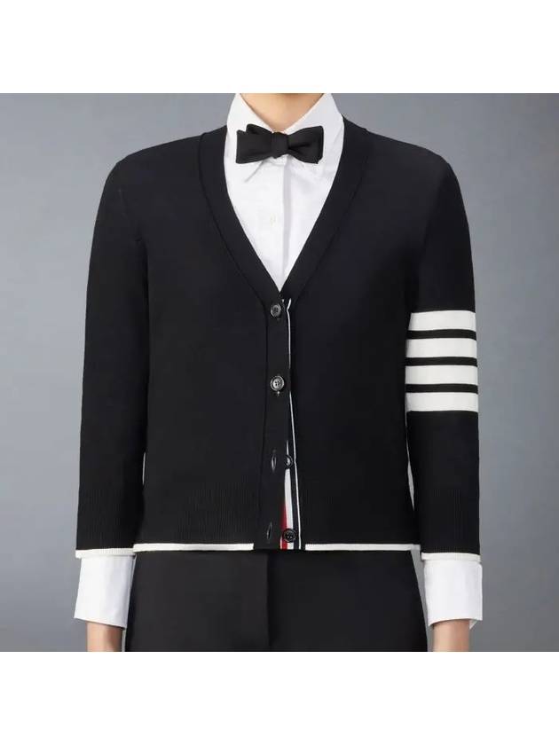 4 Bar Relaxed Fit Fine Merino Wool Cardigan Black - THOM BROWNE - BALAAN 2