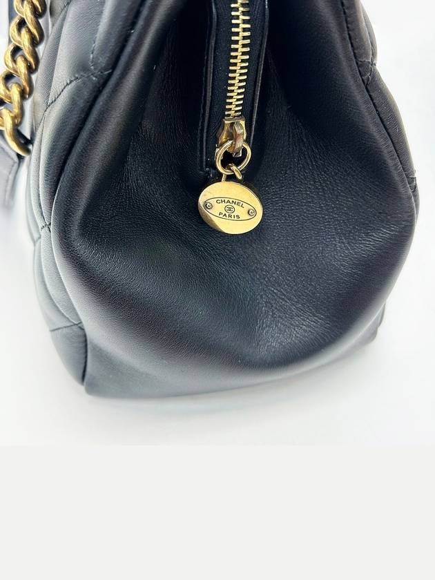 Black Lambskin Crown 17th Vintage Chain Large Shoulder Bag Square 4VCHB22378 - CHANEL - BALAAN 8