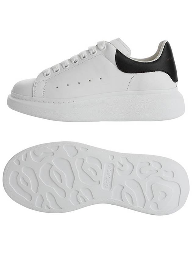 Oversized Leather Tab Low Top Sneakers White - ALEXANDER MCQUEEN - BALAAN 6