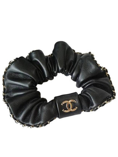 CC Logo Leather Scrunchie Black - CHANEL - BALAAN 1