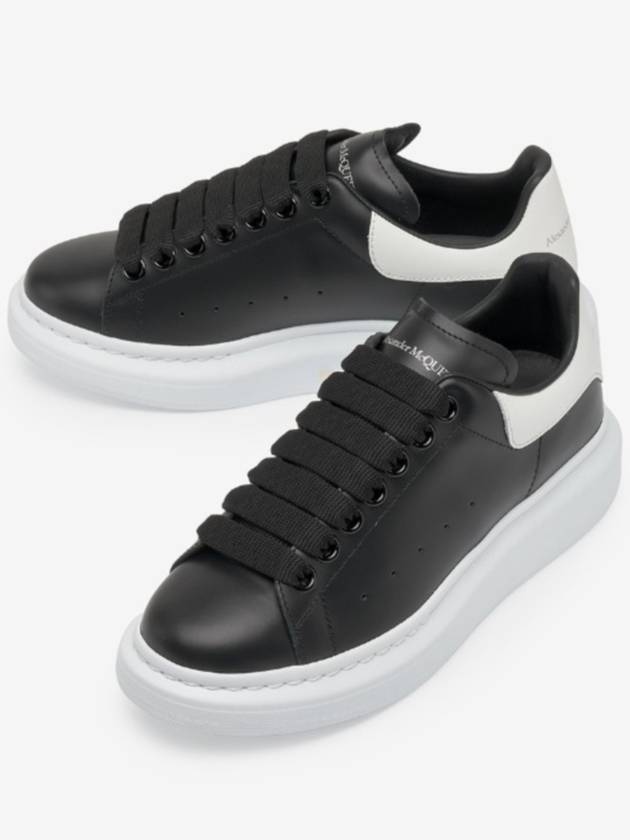 Oversole Low Top Sneakers Black - ALEXANDER MCQUEEN - BALAAN 4