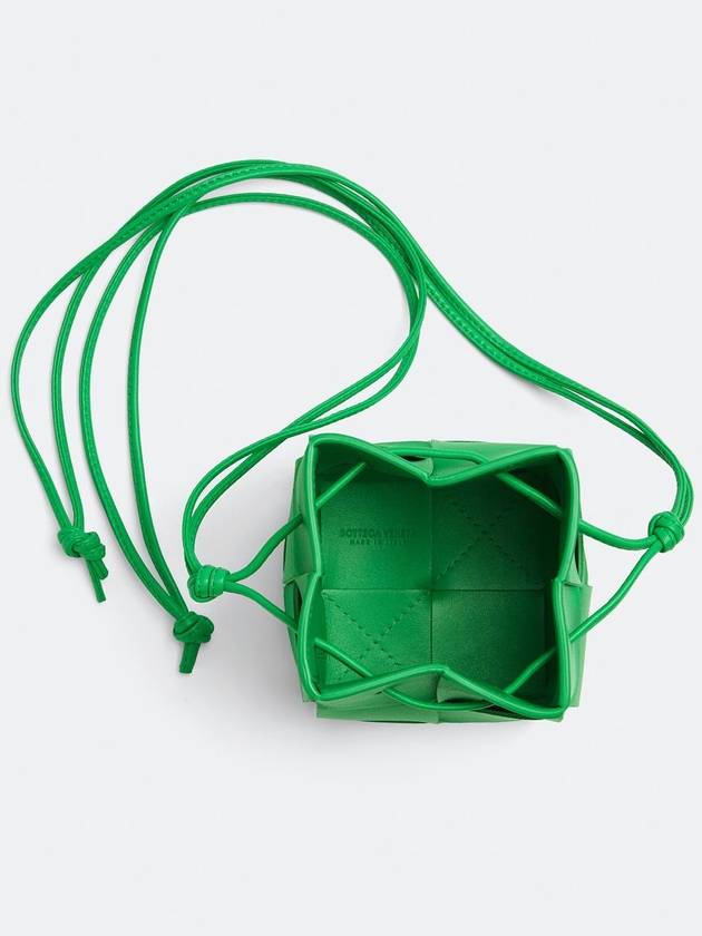 Intrecciato Cassette Small Bucket Bag Parakeet - BOTTEGA VENETA - BALAAN 4