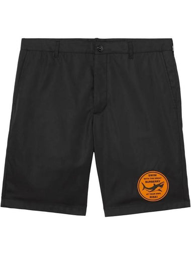 Men's Shark Print Chino Shorts Black - BURBERRY - BALAAN 1