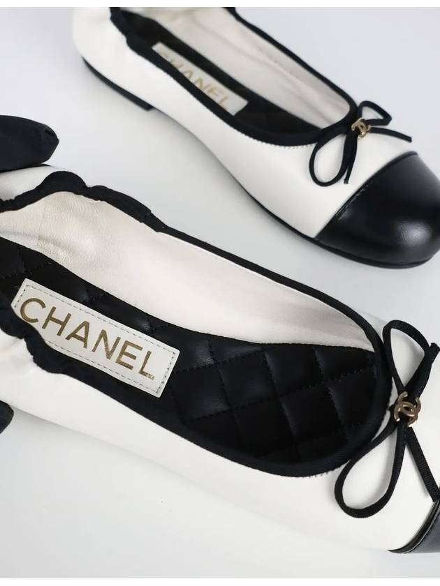 Lambskin Flats White - CHANEL - BALAAN 4