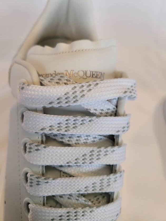 Crocodile Tab Low Top Sneakers White - ALEXANDER MCQUEEN - BALAAN 4