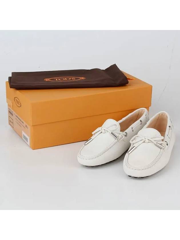 Women's Gommino Driving Shoes White - TOD'S - BALAAN 8