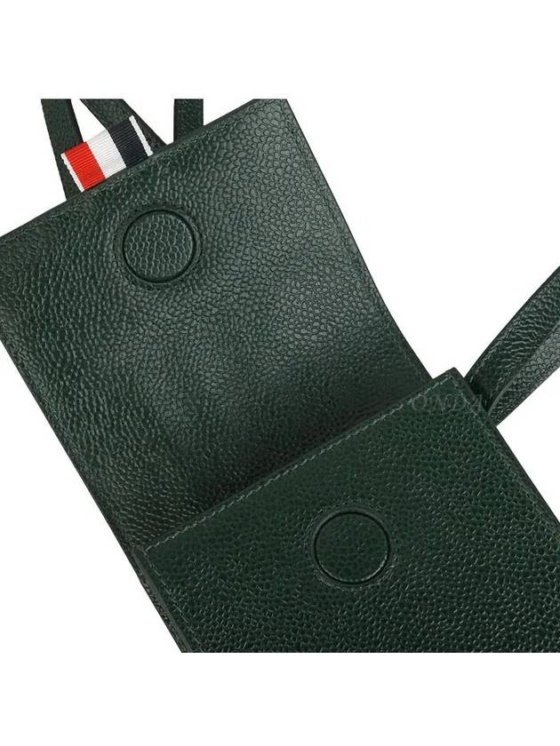 4-Bar Stripe Phone Holder Cross Bag Dark Green - THOM BROWNE - BALAAN 5