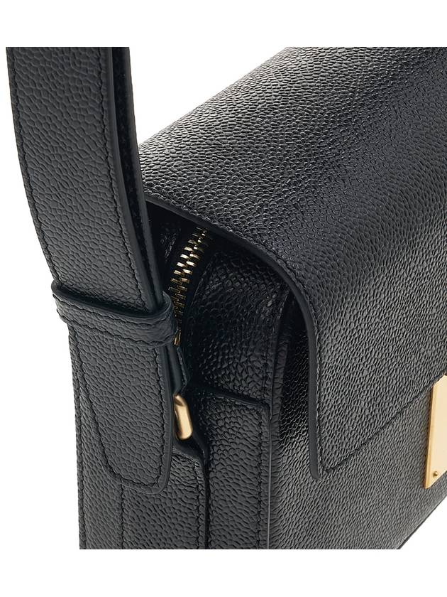 Men's Black Pebble Mr Tom Camera Cross Bag Black - THOM BROWNE - BALAAN.