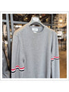 Men's Milan Stitch Armband Crew Neck Knit Top Light Grey - THOM BROWNE - BALAAN 3