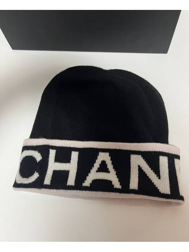 Lettering Logo Cashmere Beanie Black White Hat AAA142B - CHANEL - BALAAN 5