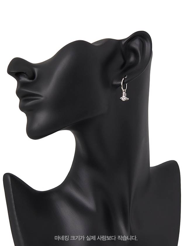 Nina Spark Crystal Hoop Earrings Silver - VIVIENNE WESTWOOD - BALAAN 6