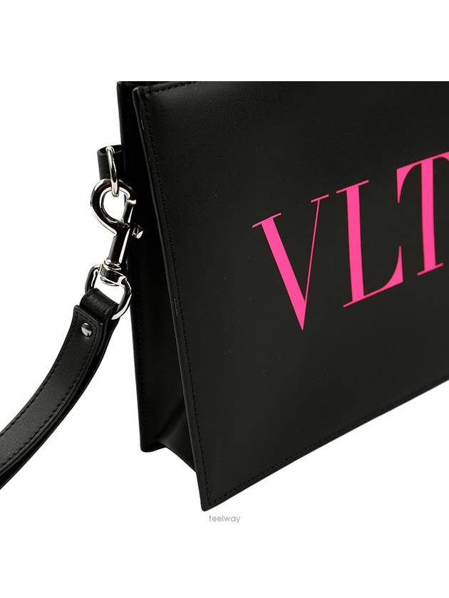 VLTN Logo Clutch Bag Black Neon Pink - VALENTINO - BALAAN.