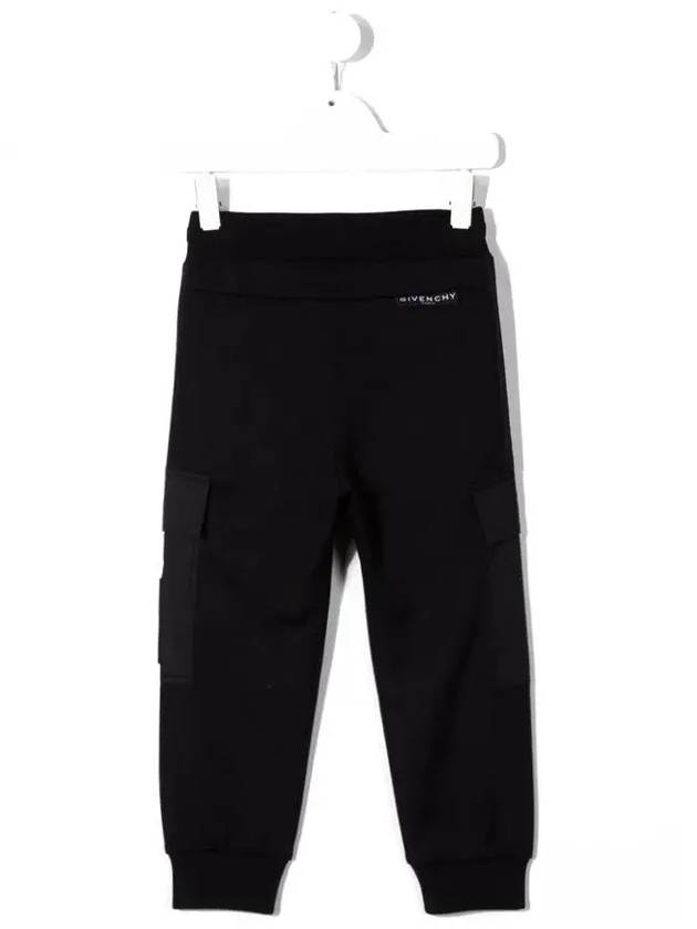 Kids Logo Detail Cargo Track Pants H24135 09B - GIVENCHY - BALAAN 3