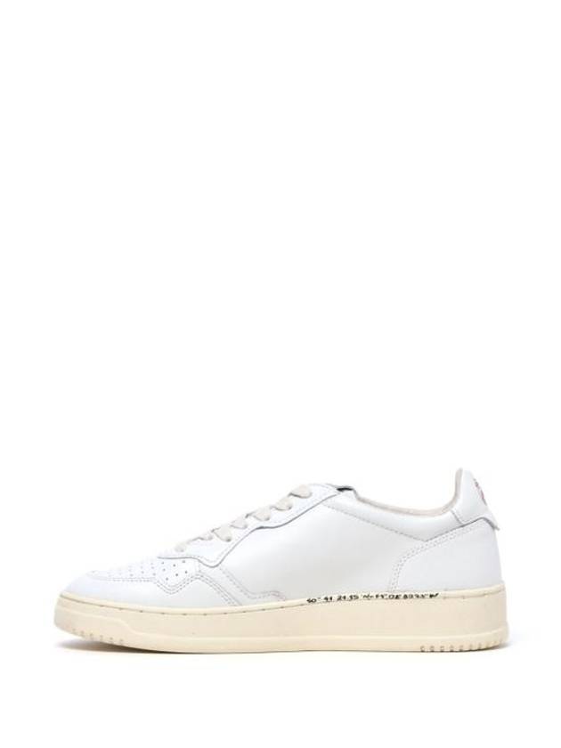 Men's Medalist Leather Low Top Sneakers White - AUTRY - BALAAN 6