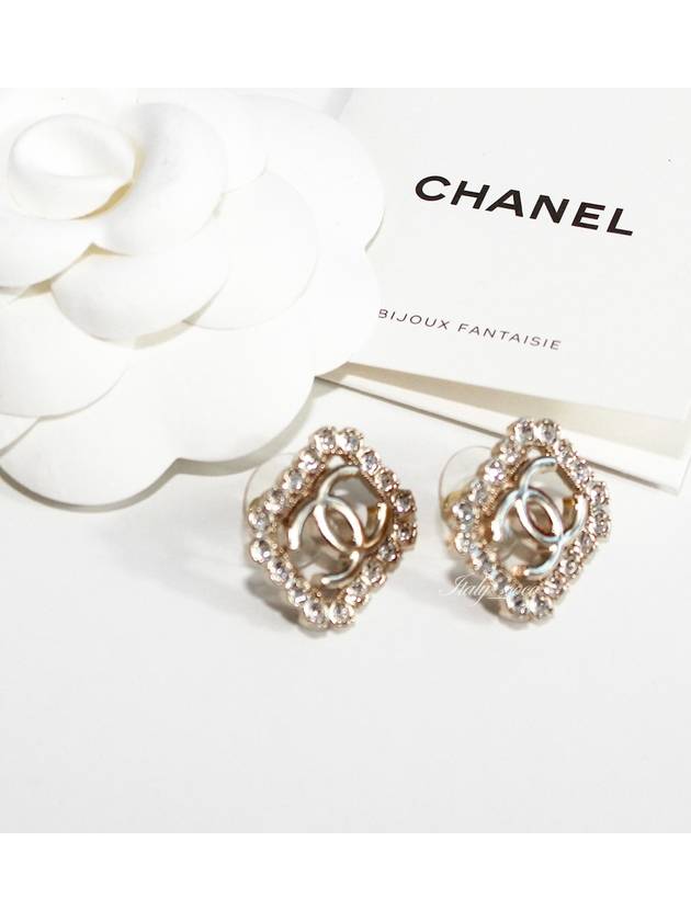 CC Logo Octagonal Pendant Earrings Gold - CHANEL - BALAAN 6