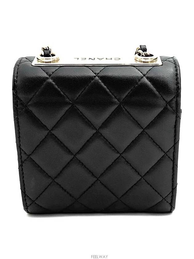 women cross bag - CHANEL - BALAAN 4