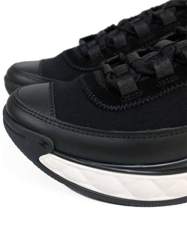 Mixed Fibers Velvet Calfskin Low Top Sneakers Black - CHANEL - BALAAN 6