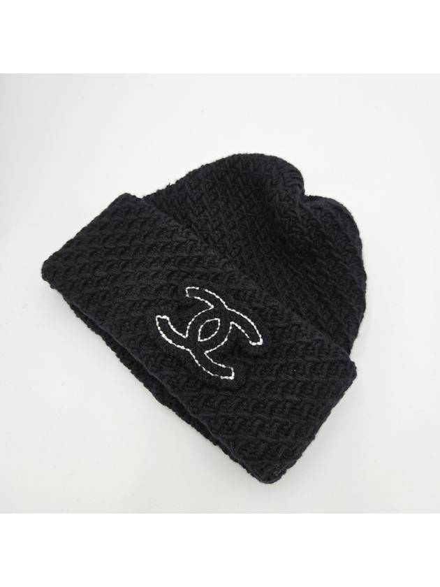 CC logo cashmere beanie black - CHANEL - BALAAN 3