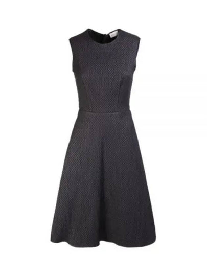 2G00003 5396Q 999 Sleeveless padded flare dress - MONCLER - BALAAN 1