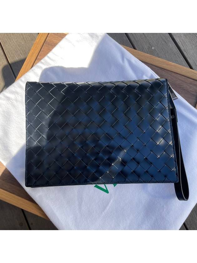 Intrecciato Brushed Strap Clutch Bag Black - BOTTEGA VENETA - BALAAN 3