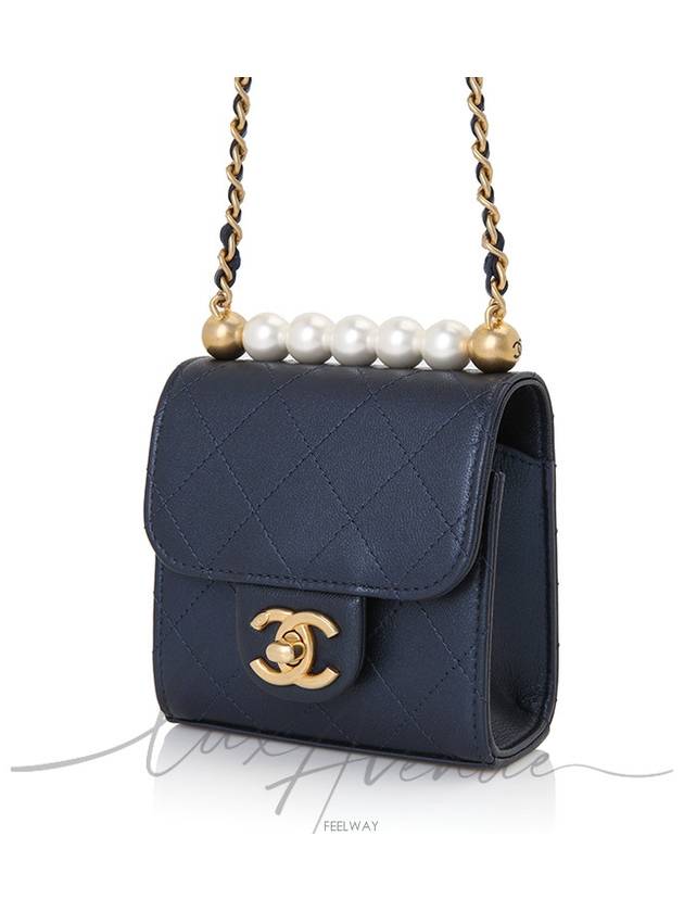 women cross bag - CHANEL - BALAAN 3