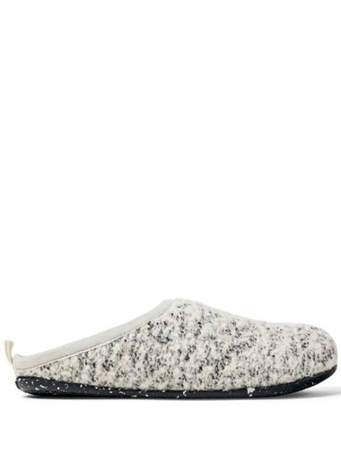 Wabi Slippers Black White - CAMPER - BALAAN 1