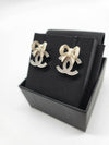 CC logo ribbon earrings cubic gold silver ABE450 - CHANEL - BALAAN 3