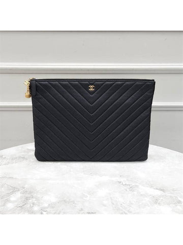 Lux You Chevron caviar clutch gold large size 25 - CHANEL - BALAAN 1