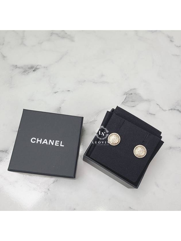 cubic CC logo round earrings gold - CHANEL - BALAAN 4