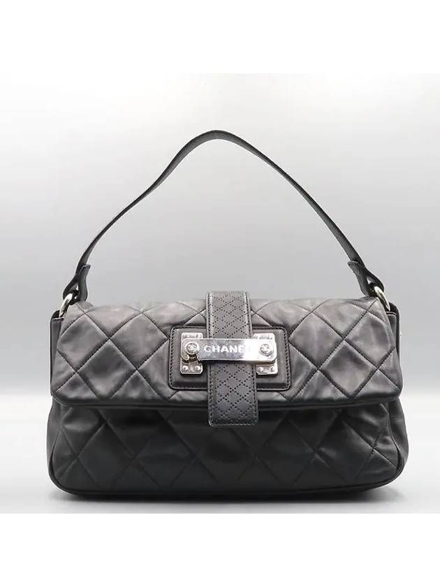 Black leather quilted silver logo lock decorated shoulder bag - CHANEL - BALAAN 2