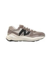 5740 Low Top Sneakers Coffee - NEW BALANCE - BALAAN 1