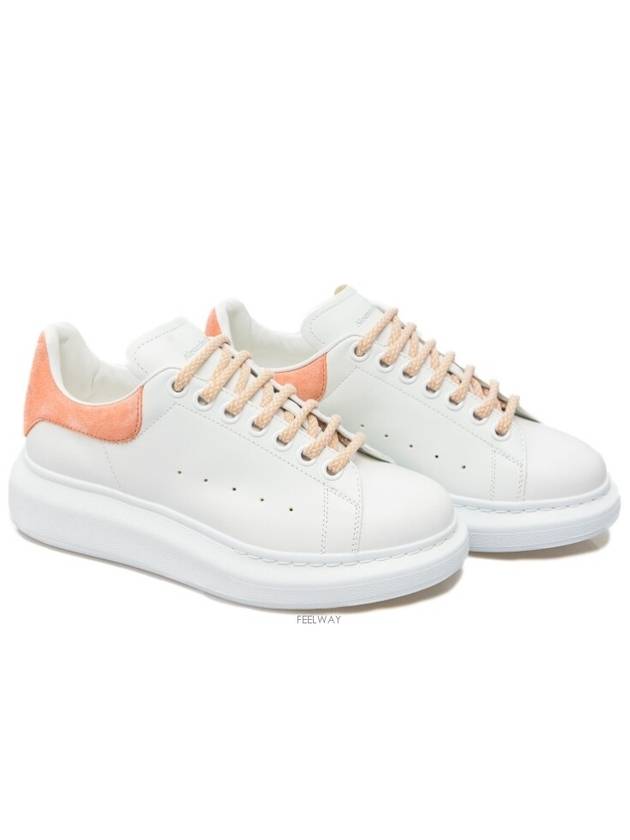 Women's Oversized Low Top Sneakers White - ALEXANDER MCQUEEN - BALAAN 3